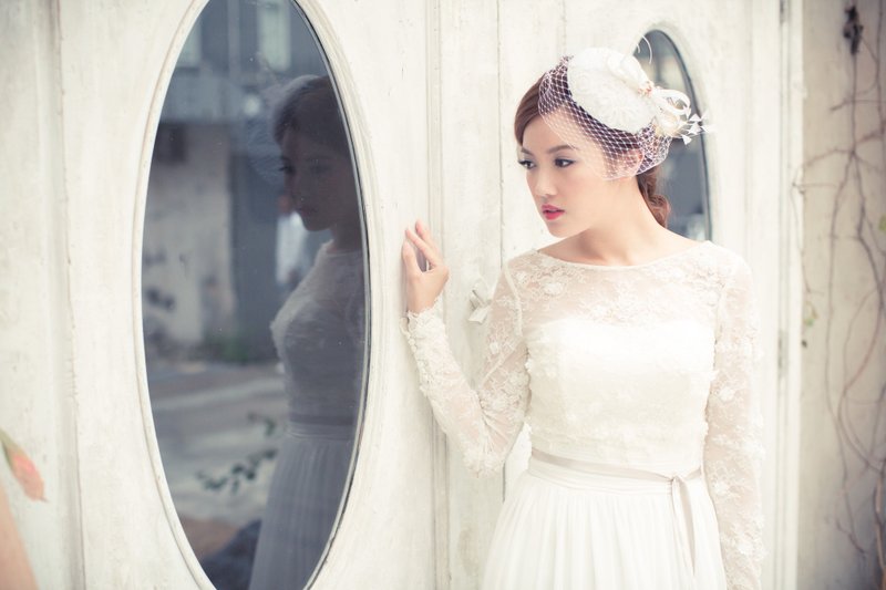 《Being of Love》㘣形蕾丝面料英式新娘礼帽 ／西式婚礼手工制头饰结婚髪饰 - 帽子 - 其他材质 白色