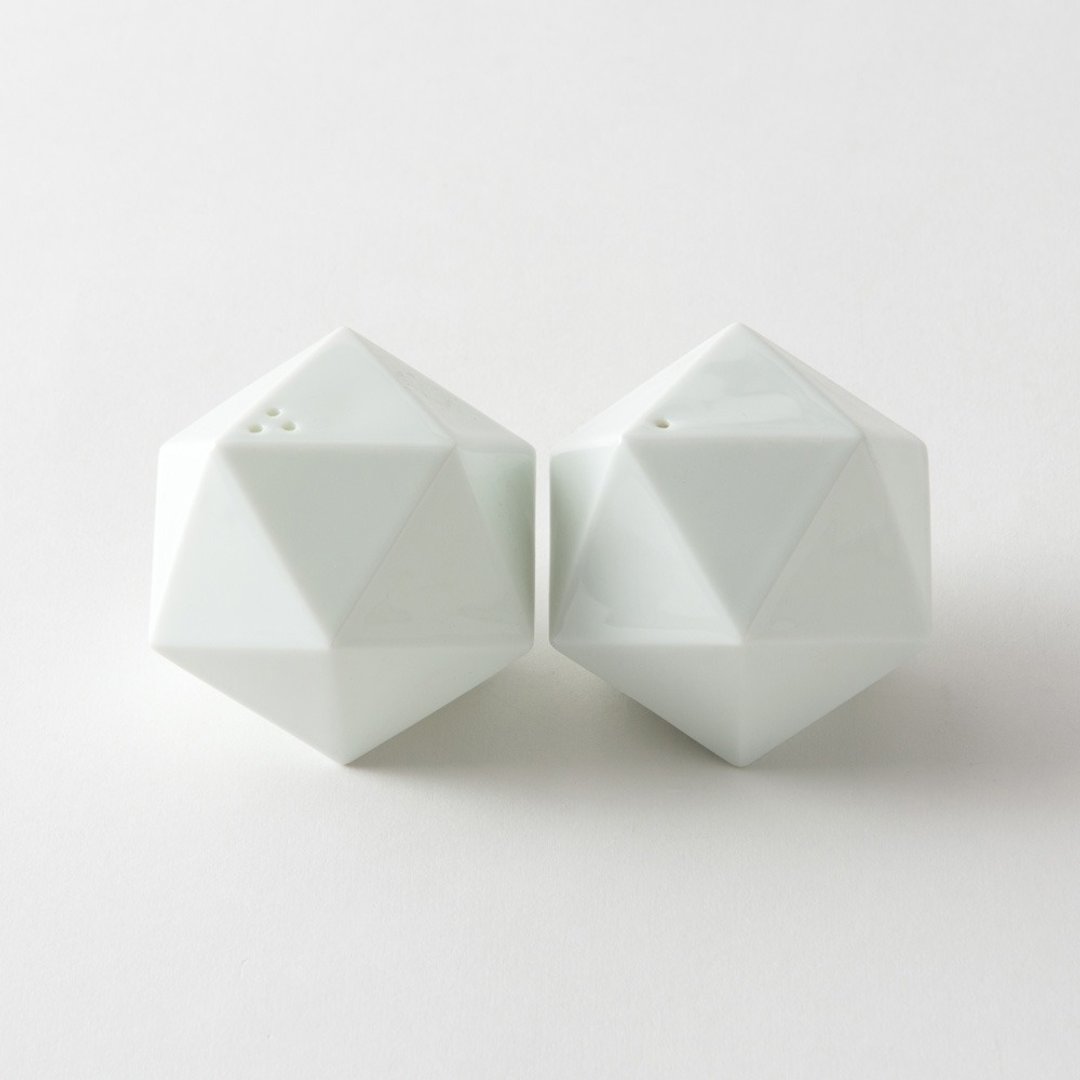 Salt & Pepper Shaker "icosa" - 调味罐/酱料瓶 - 瓷 白色