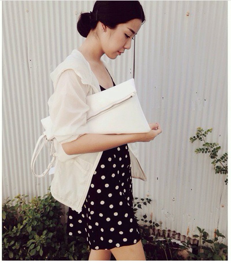 FRIDAY CLUTCH - 其他 - 压克力 白色