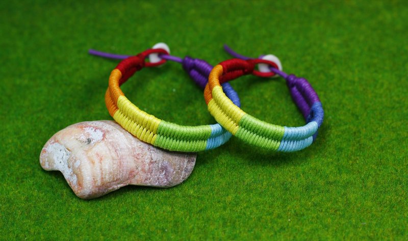 TvT／“情侣款”彩虹样式编织手环 - 手链/手环 - 棉．麻 多色