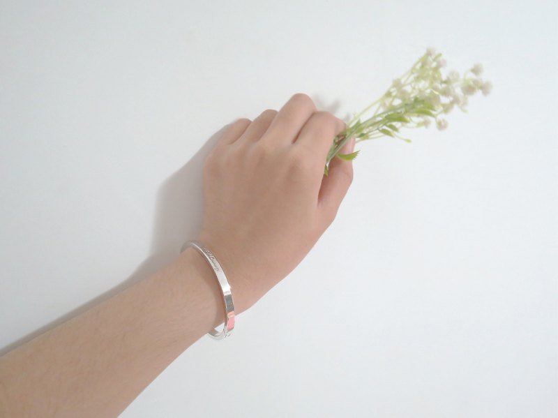 ::C%手工饰品::Faith&Courage 开合式方形手环 银饰 - 手链/手环 - 其他金属 灰色