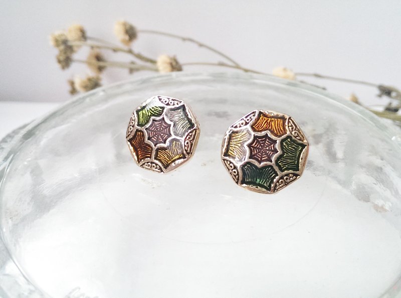 复古手工耳环 金色【花窗】 - 耳环/耳夹 - 塑料 多色