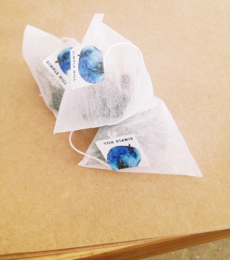 SIMPLE HiLL | 402 | 金萱茶 | 橄榄树 | 手采冬茶 | 重焙火 | 茶包 - 茶 - 植物．花 白色