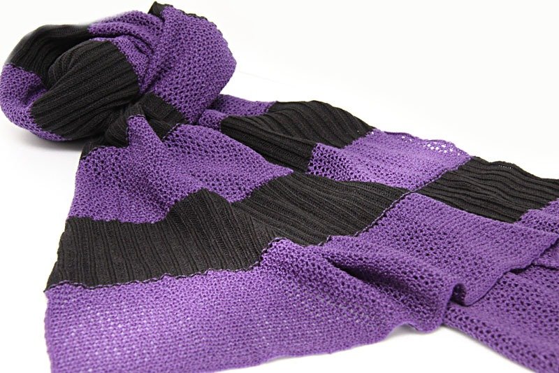 【围衣】葡萄紫黑段渔网条纹宽披肩围巾 - 丝巾 - 其他材质 紫色