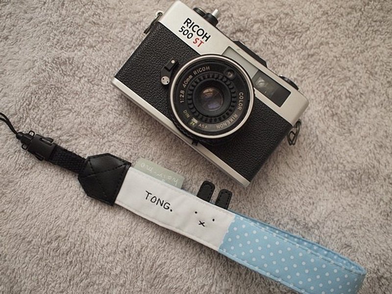 hairmo。黑x嘴兔单挂手腕相机/拍立得/手机带-蓝白(小孔) - 证件套/卡套 - 其他材质 蓝色