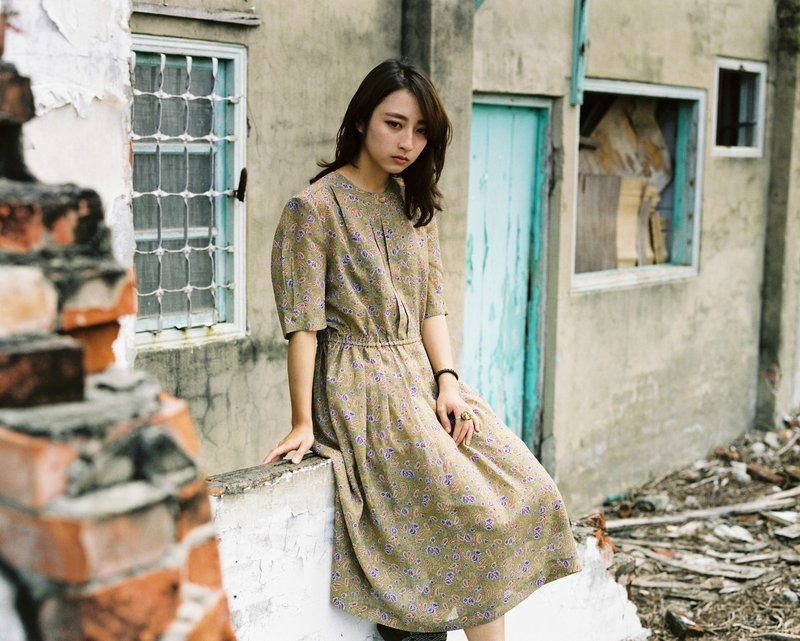 变形虫小紫花百褶 - 洋装/连衣裙 - 其他材质 金色