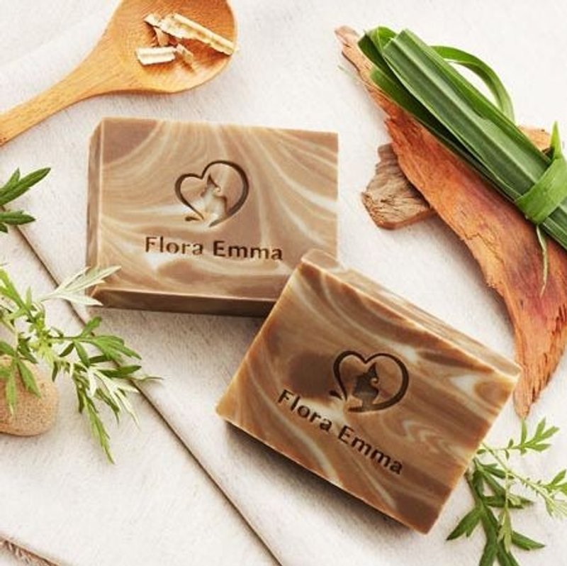 Emma 手工皂专家-香茅艾草醒肤皂 - 肥皂/手工皂 - 植物．花 卡其色