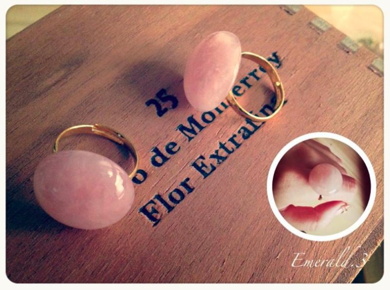 { Emerald.3 }恋爱之石-圆蛋面粉水晶可调式戒指 - 戒指 - 宝石 粉红色