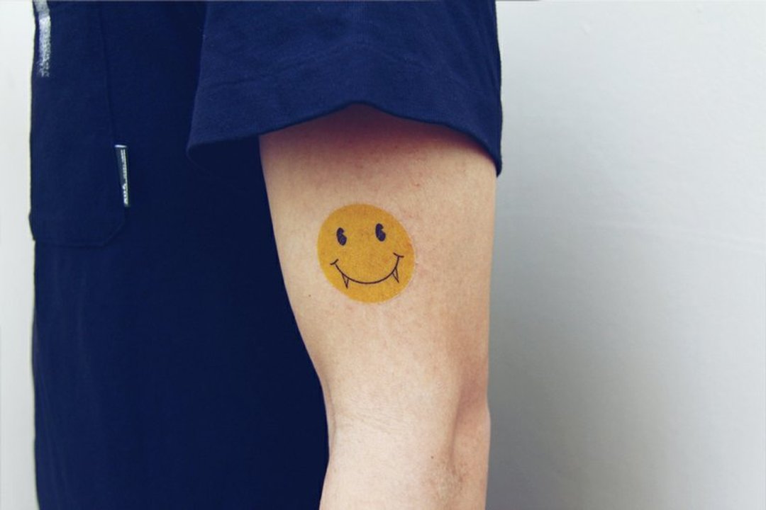 Surprise Tattoos / 笑脸彩虹 刺青 纹身贴纸 - 纹身贴 - 纸 多色