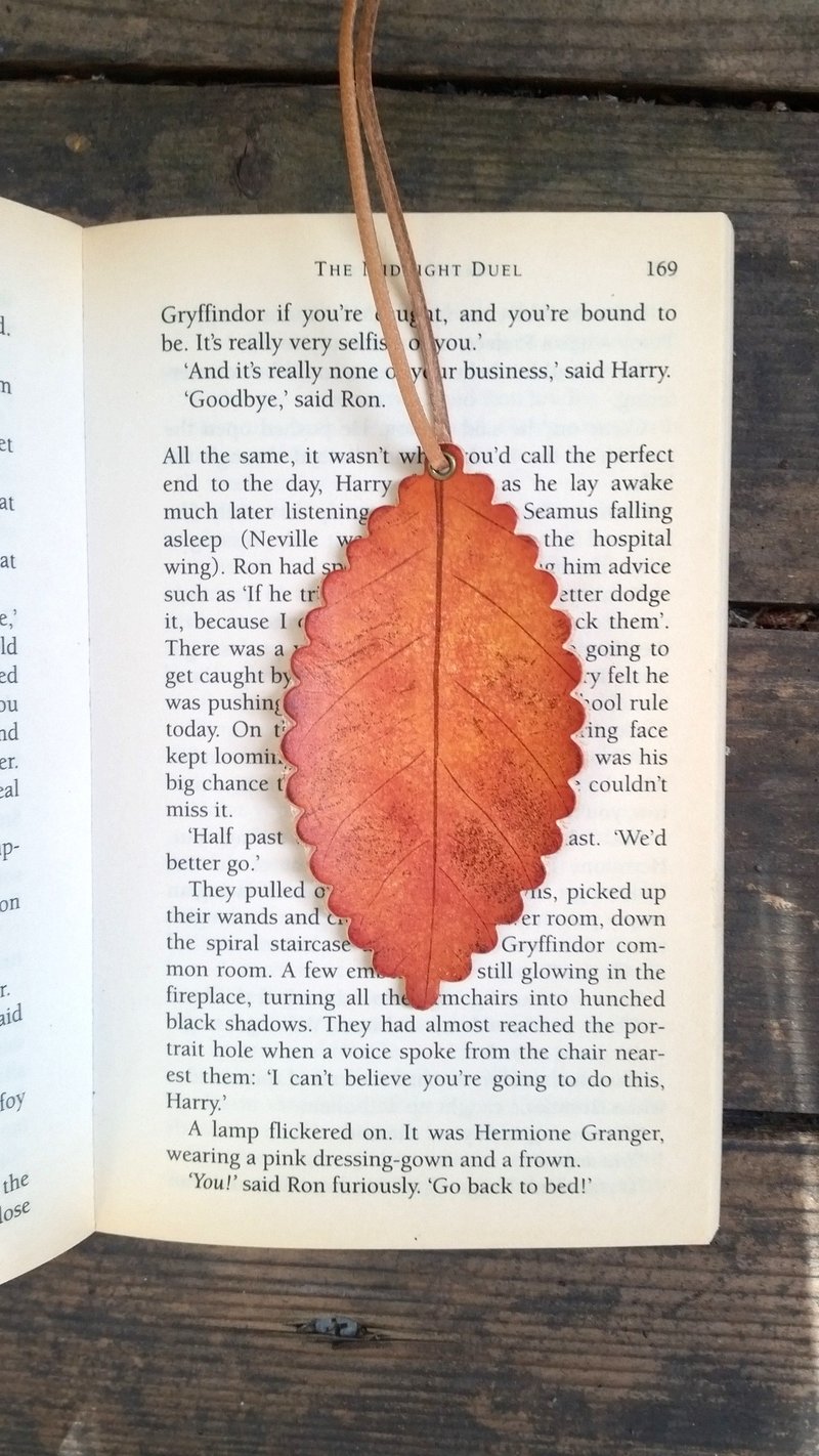 真皮皮革-旅人书签牛皮橘色-可免费定制专属英文名字打字 - 卡片/明信片 - 真皮 橘色