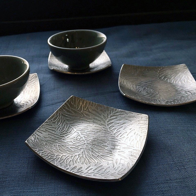 纹饰方形纯锡杯托/小浅碟/一只~手作的诗,诗作茶语系列! - 茶具/茶杯 - 其他金属 