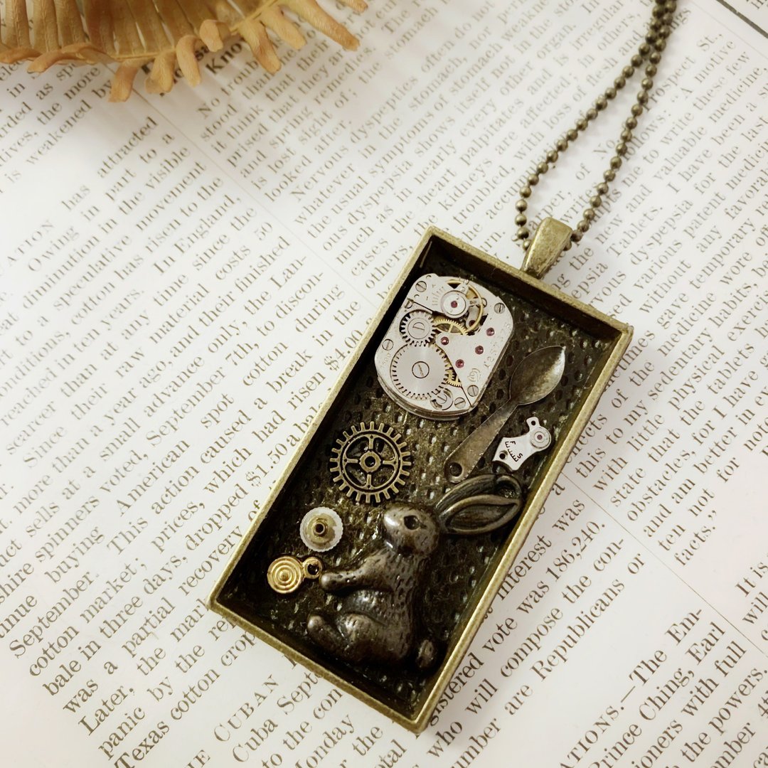 袖珍博物馆 miniature museum-Rabbit - 项链 - 其他金属 金色