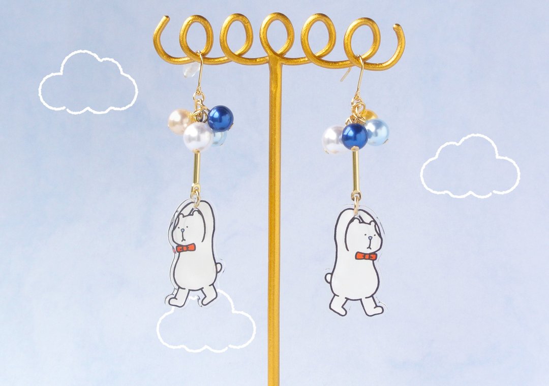Polar bear flying by balloon - 耳环/耳夹 - 压克力 白色