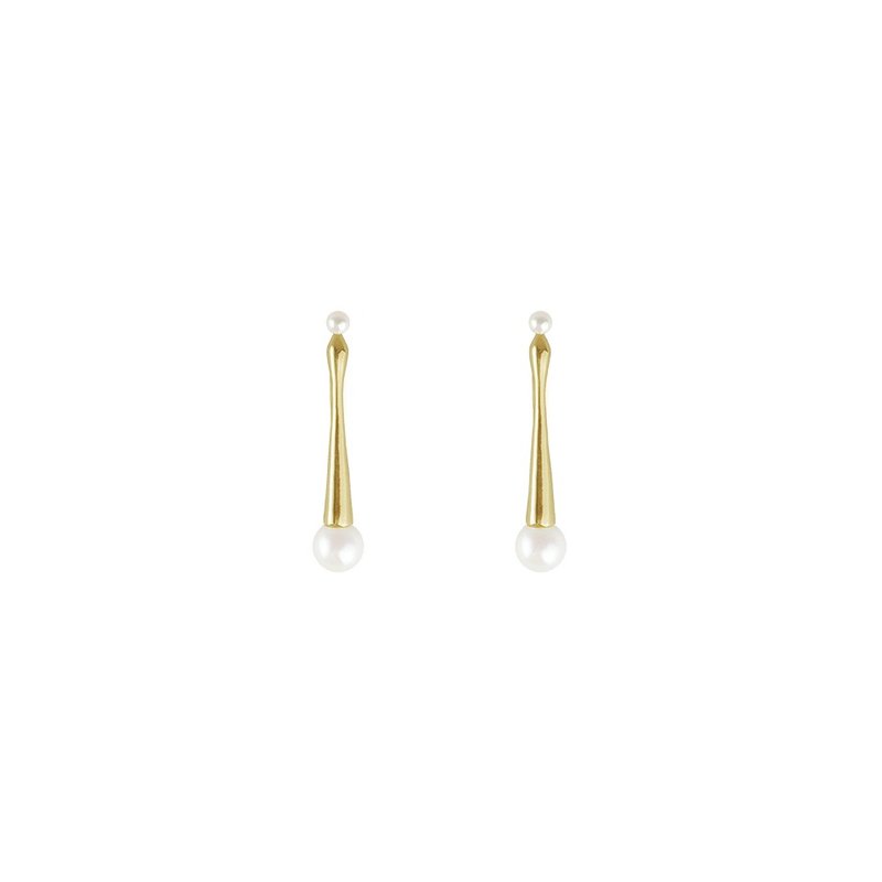 优雅气质珍珠耳环 DAAT EARRINGS - 耳环/耳夹 - 宝石 金色