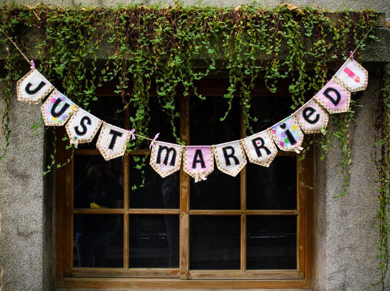 Pu．Leimi 日系手作 日本进口布料手作婚旗 五角型 婚礼小物,婚纱道具,喜宴布置(12字款) - 墙贴/壁贴 - 其他材质 多色