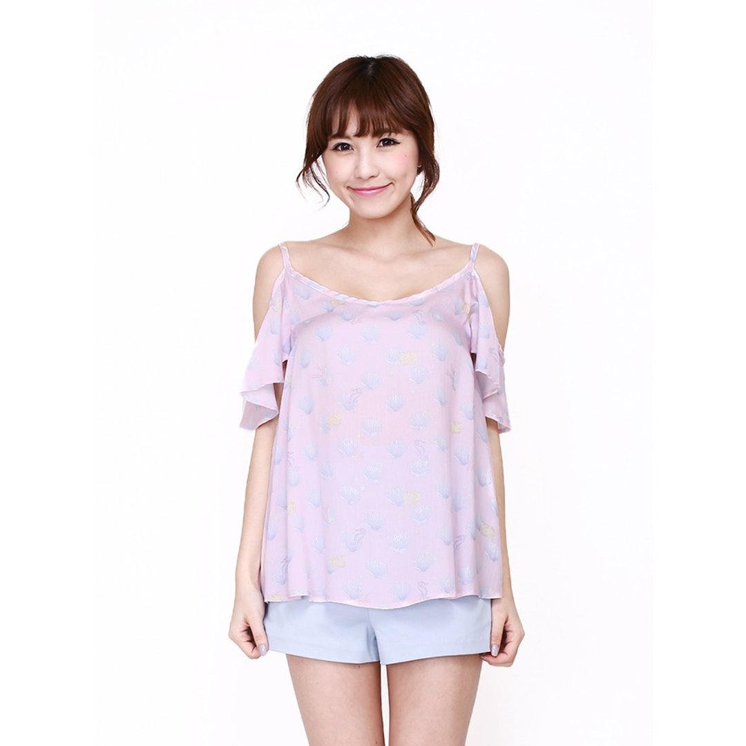 OOPSY - Seashell Print Cold Shoulder Top/ 贝壳印花露肩上衣 浅粉红 - 女装上衣 - 其他材质 粉红色