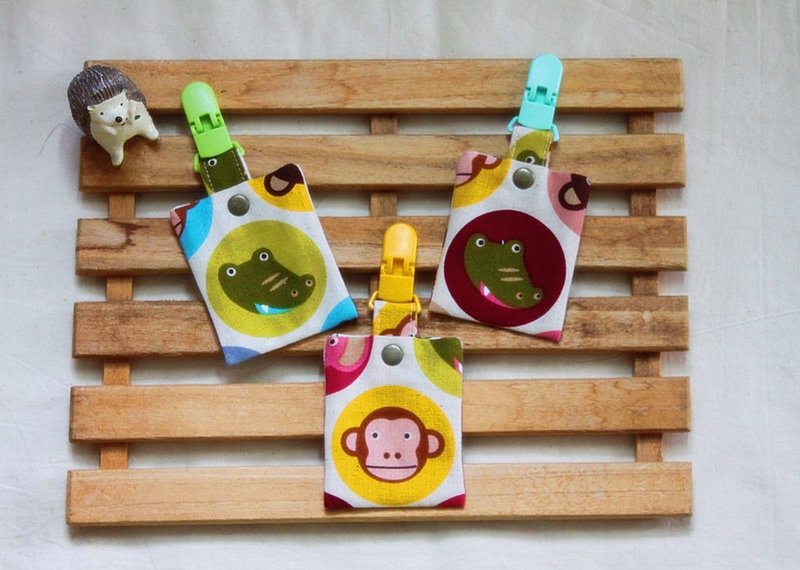 平平安安~平安符袋 (福袋)  圈圈动物大集合 - 围嘴/口水巾 - 棉．麻 