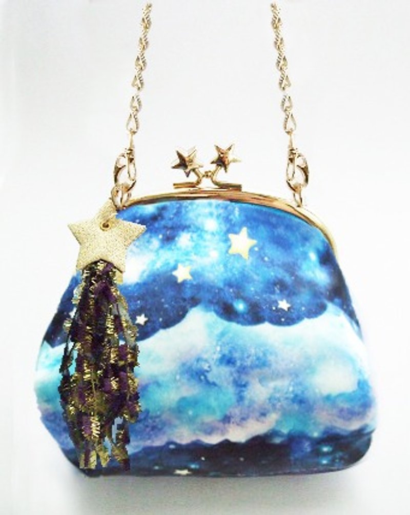 [Hanako posted] hoshizora 2way gamaguchi pochette with shooting star tassel / hoshizora bag with tassel of meteor - 侧背包/斜挎包 - 其他材质 蓝色
