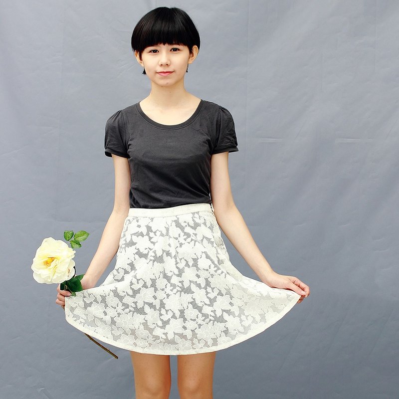 全馆包邮  我与白色花朵的故事**白色/纯白/内里 黑 /透花/花样/圆裙/短裙/裙 - 裙子 - 其他材质 白色