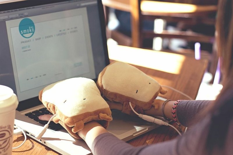 吐司宝宝USB暖暖手套 - 其他 - 棉．麻 咖啡色