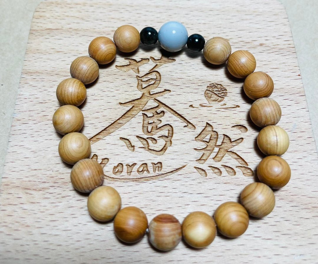 蓦然(手环系列)崖柏8mm--净化身心 - 手链/手环 - 木头 金色