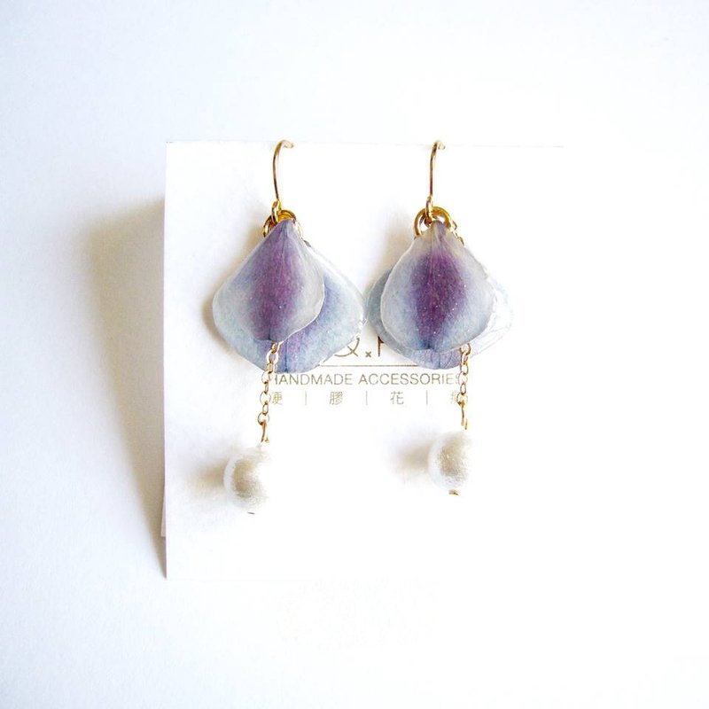 硬胶花痴AGFC全立体真花制作 花瓣吊棉棉珠 24K镀金耳勾 耳环 - 耳环/耳夹 - 植物．花 多色