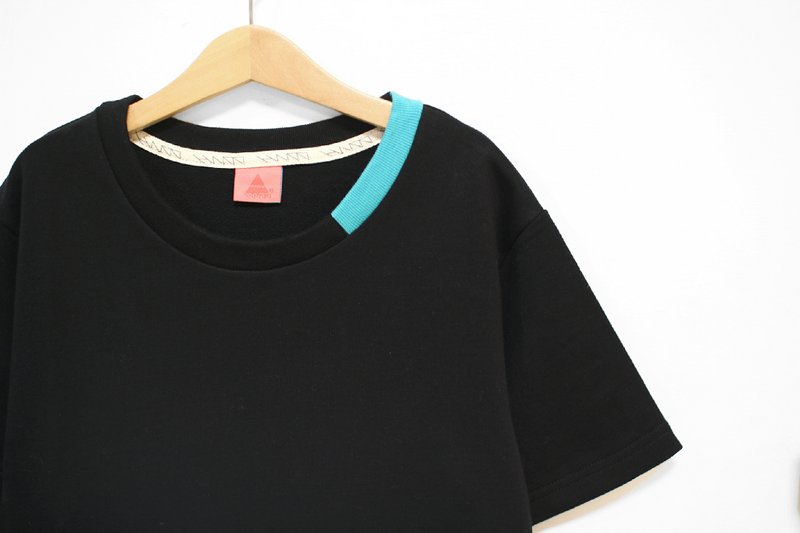 "H-ZOO" 闪电车线 黑*湖水绿领口拼接 Tee - 女装上衣 - 其他材质 黑色