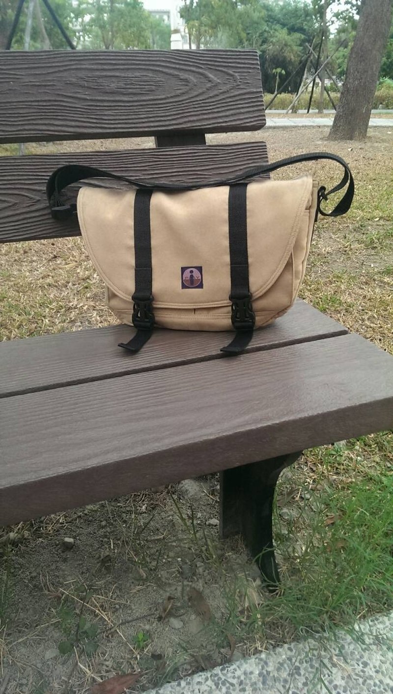 邮差包(纯手工) 商标已有注册 - 侧背包/斜挎包 - 其他材质 金色