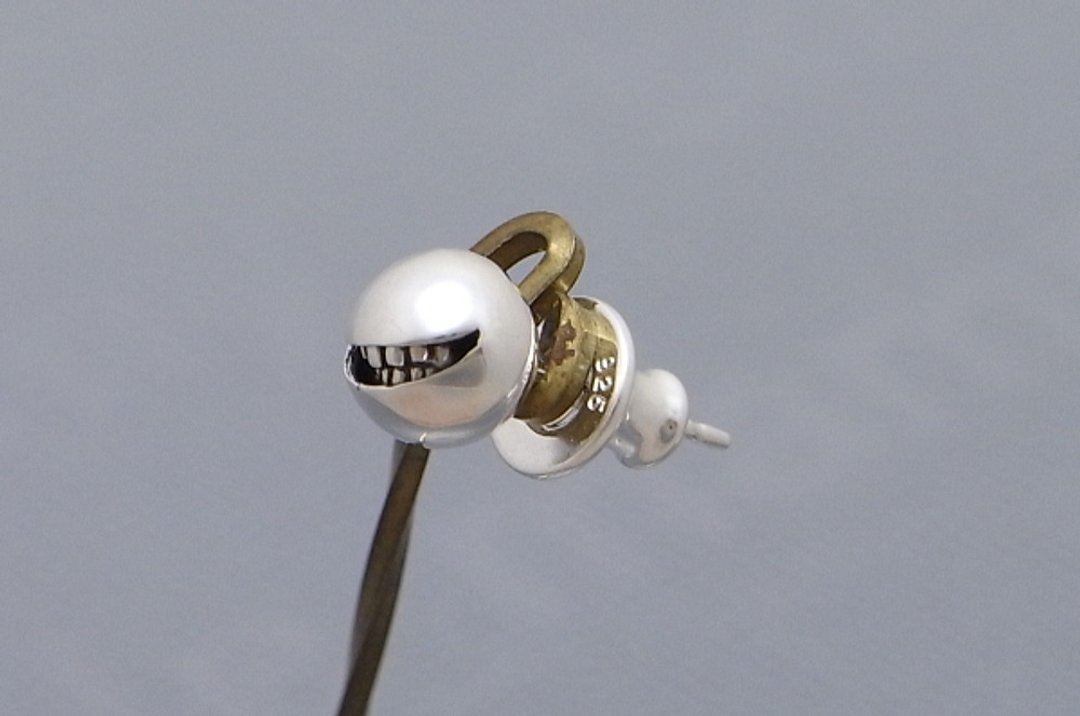 smile ball nano Pierce_2 (s_m-O.04N) 微笑 银 耳钉 穿孔耳环 sterling silver stud earring - 耳环/耳夹 - 纯银 银色