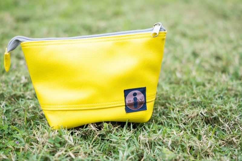 花样手拿包(化妆包)(纯手工) 商标已有注册~包邮~ - 手拿包 - 真皮 多色