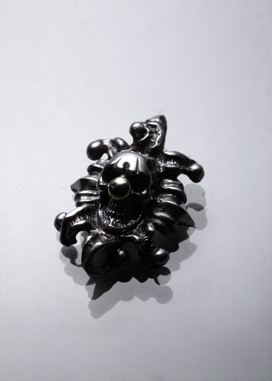 Abnormal Joker Pendant  l 异向面马戏团系列小丑坠饰 - 项链 - 纯银 银色