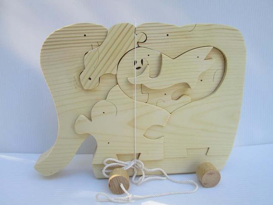 Big elephant car Japan postage1020yen - 玩具/玩偶 - 木头 