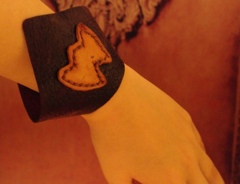 【 Princess 】手环 手镯 牛皮 皮革  限量一只 手工 - 手链/手环 - 真皮 多色