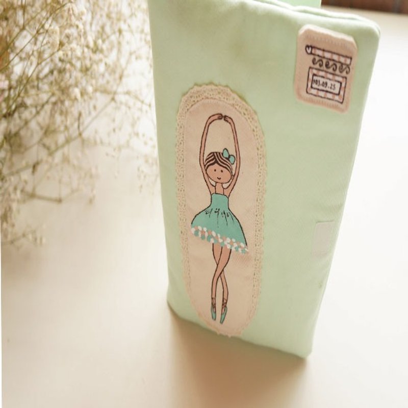 手绘芭蕾舞女孩宝宝/母子手帐/可置两本手册 - 满月礼盒 - 其他材质 