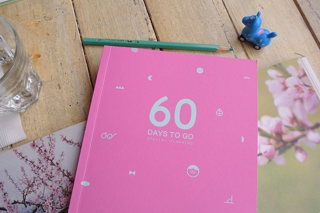 60 days to go日计画本-桃红色 - 笔记本/手帐 - 纸 粉红色
