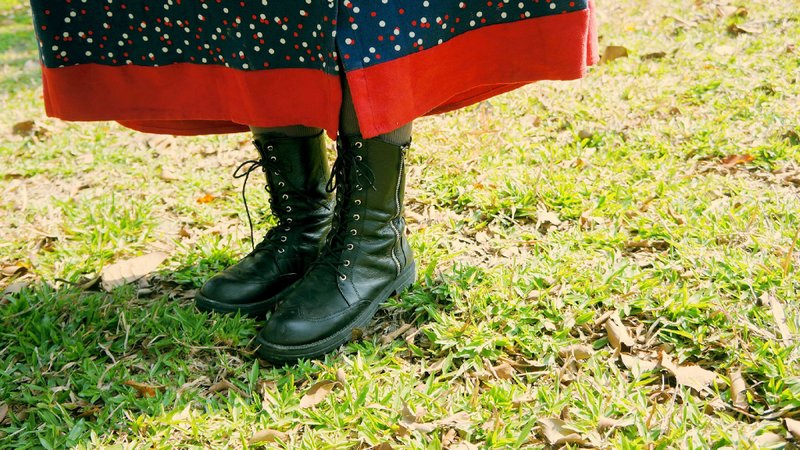 请 靴靴 对不起．万马奔腾踩靴子 - 女款休闲鞋 - 真皮 黑色