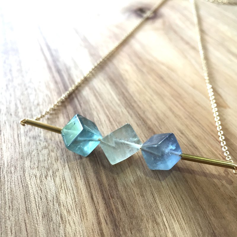 Wood Tansy－ 莹石水晶矿石立方体简约清新锁骨链 - 项链 - 其他金属 多色