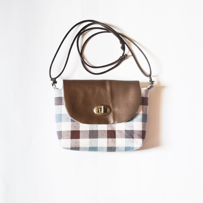 侧背包/万用包/相机包-水蓝格子 - 侧背包/斜挎包 - 其他材质 蓝色