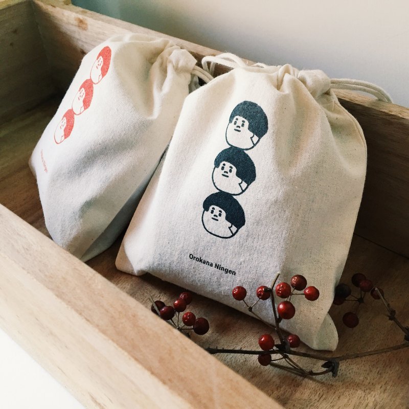 愚蠢的人类-好多个介太 2/8小帆布束口袋 零钱收纳袋 酷酷黑 - 化妆包/杂物包 - 其他材质 白色