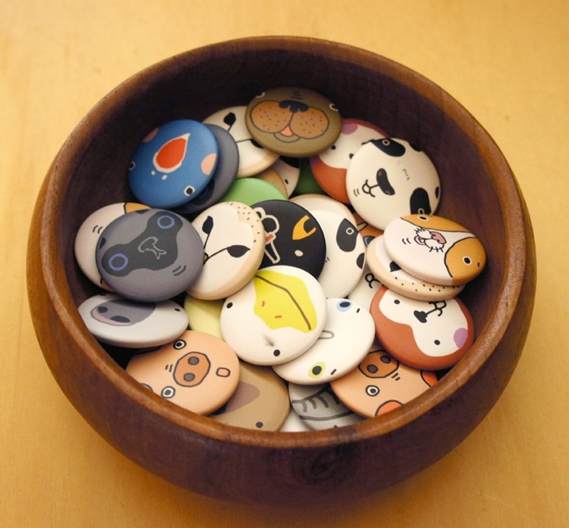 针线球 ||猜猜我是谁?|| 动物脸谱小别针(3.2厘米) - 胸针 - 塑料 多色