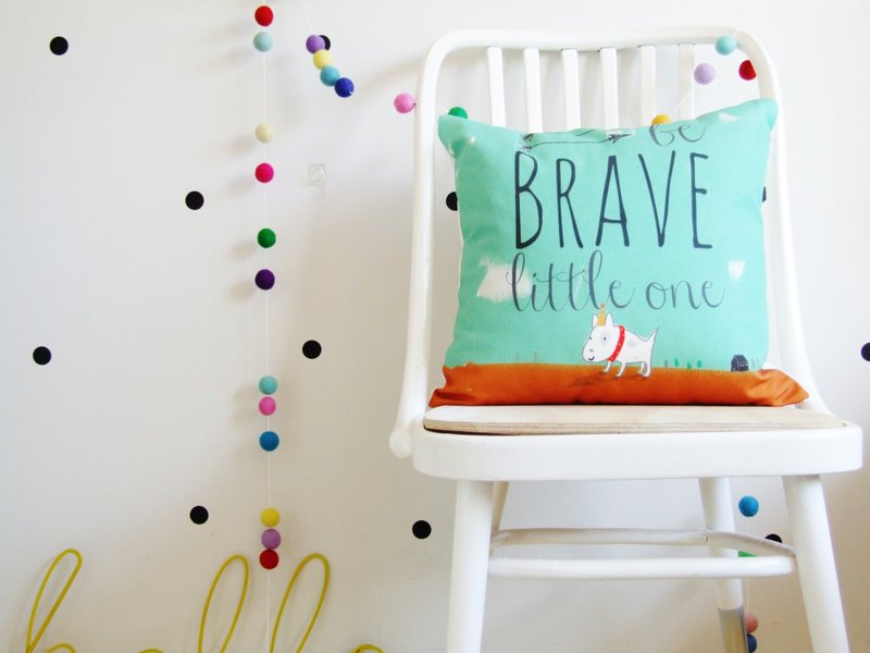 要勇敢起来喔 － 澳洲原创抱枕枕套 - 枕头/抱枕 - 其他材质 多色