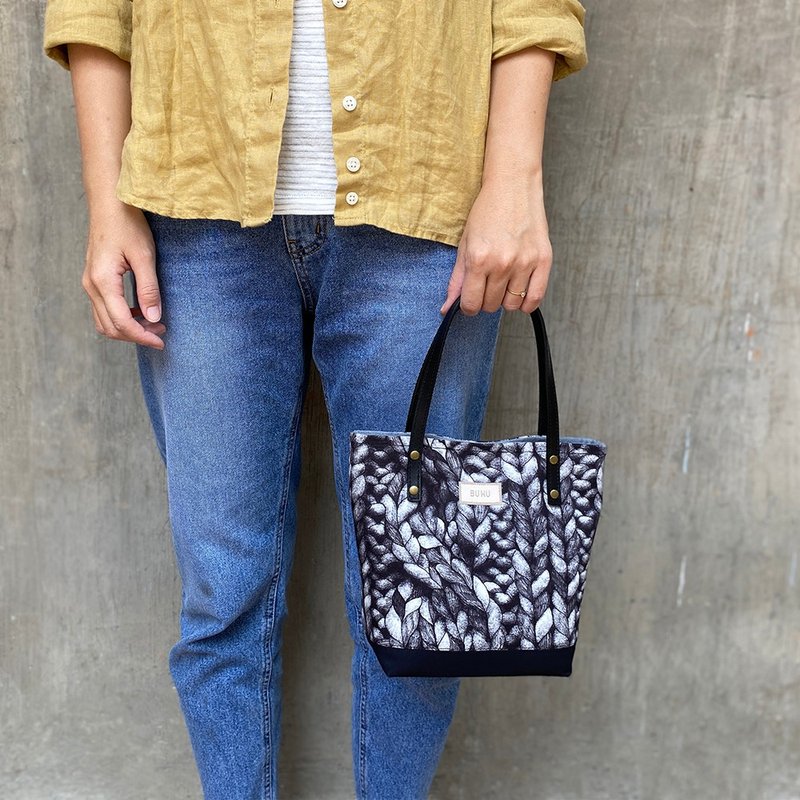 午茶包 | 黑麻花 | 手提 即将绝版 - 手提包/手提袋 - 棉．麻 