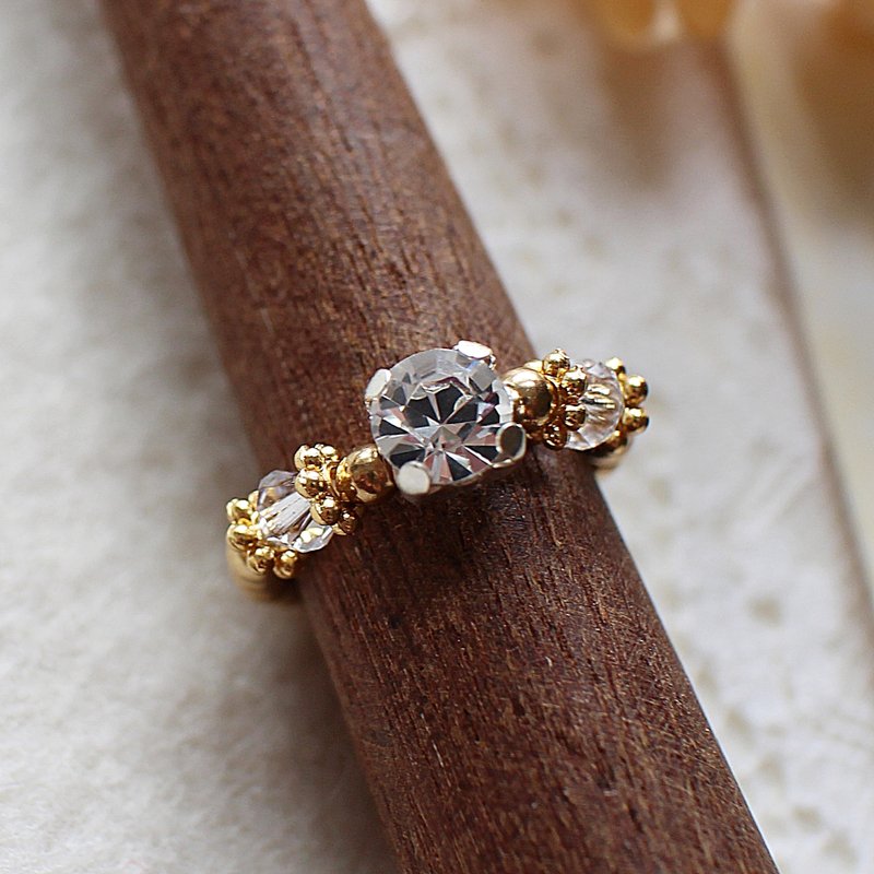 EF黄铜戒指流金岁月NO.78白色大水钻透明 - 戒指 - 其他材质 金色