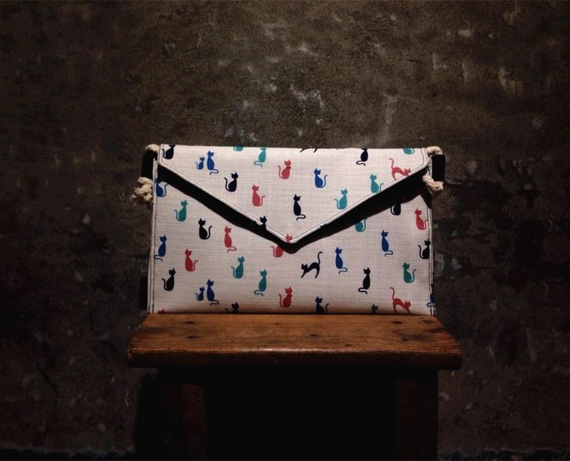 【手拿包/侧背包/信封包Dream Bag-ZAKKA风彩色点点猫咪】 - 手拿包 - 其他材质 