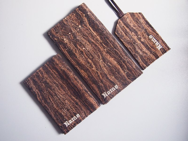 Paralife 客制自己名字的木纹软木 护照夹+行李吊牌+护照套 护照本 + 行李牌 量身订造 美好旅行 旅程 Passport Cover Luggage Tag - 行李吊牌 - 植物．花 卡其色