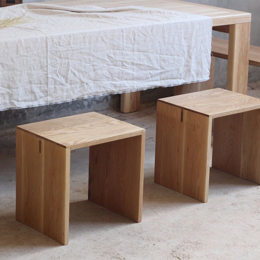 Moment木们-熹工房-设计家具板凳-美国樱桃木、胡桃木实木椅(小板凳40x33x40) - 其他家具 - 木头 白色