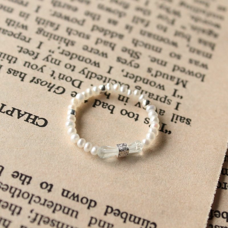 Journal(字母B - Bowknot细致软戒指)-纯银手作、淡水珍珠、海蓝宝 - 戒指 - 其他材质 白色