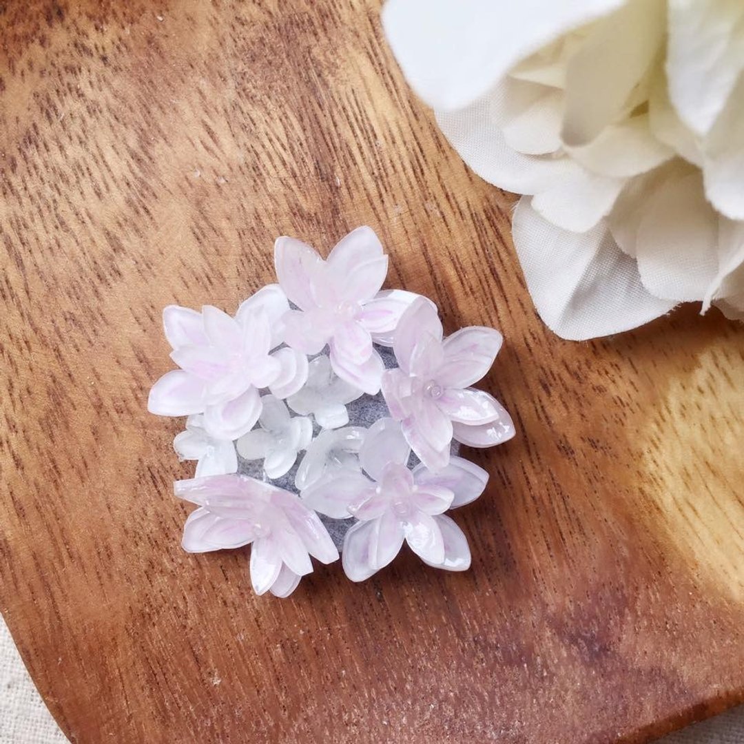 [Atelier A.] 圣诞精选 花语寄情。风信子心口针扣针 - 胸针 - 压克力 