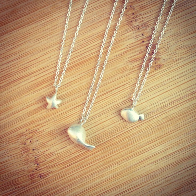 海洋・鲸鱼 / 海星 / 小鱼纯银项链 - 项链 - 纯银 蓝色