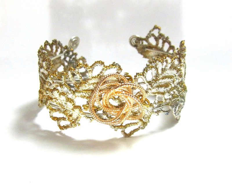 幻影玫瑰 水蕾丝手镯 - 手链/手环 - 绣线 